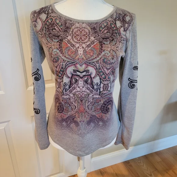 One World Live and Let Live Top - Picture 8 of 10